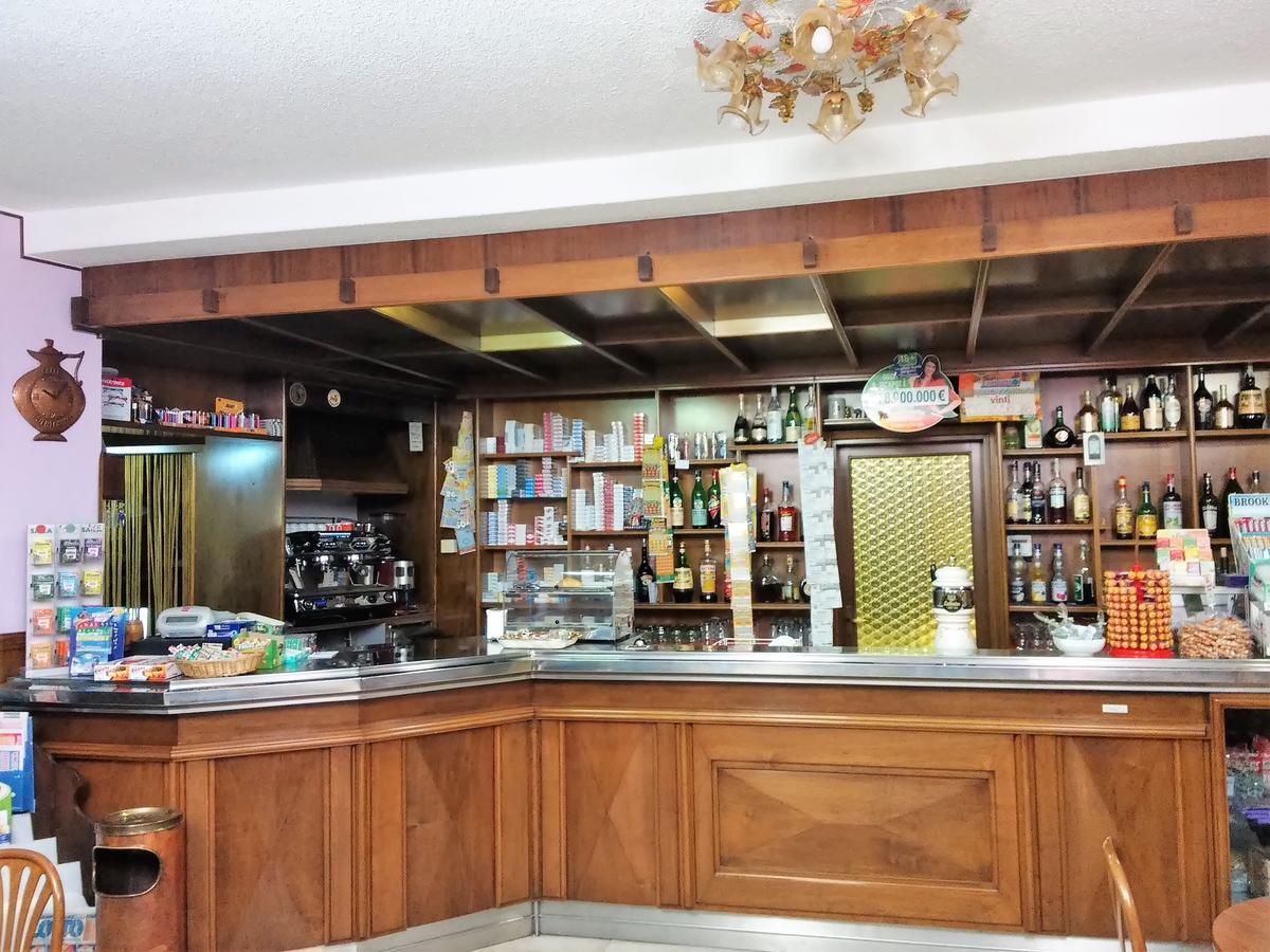 Albergo De March Farra d'Alpago Buitenkant foto